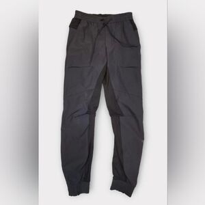 Small - Lululemon License to Train Jogger *29"